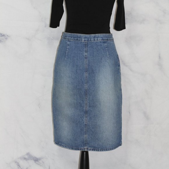 GAP Denim Skirt (6) - Picture 7 of 9